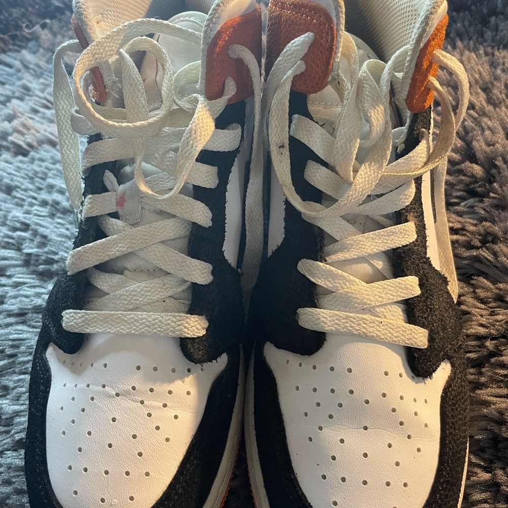 Air Jordan 1 Mid GS✨(LIMITED EDITION) - Picture 4 of 6